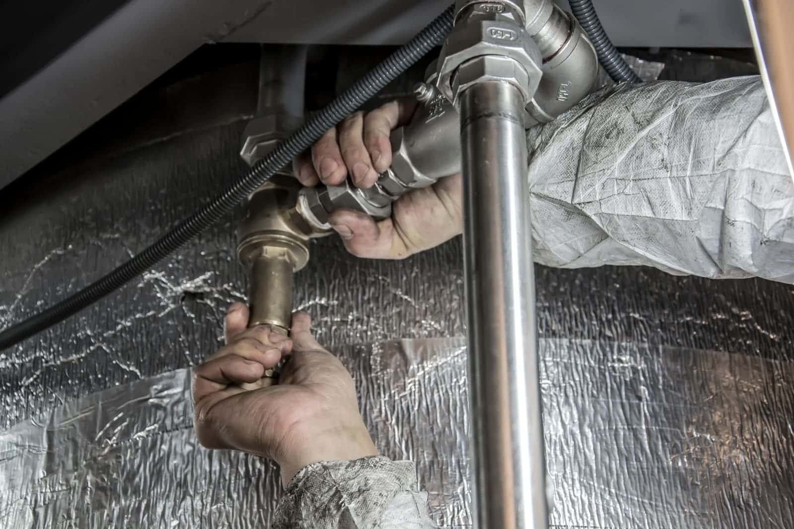 Plumber fitting threaded steel pipe